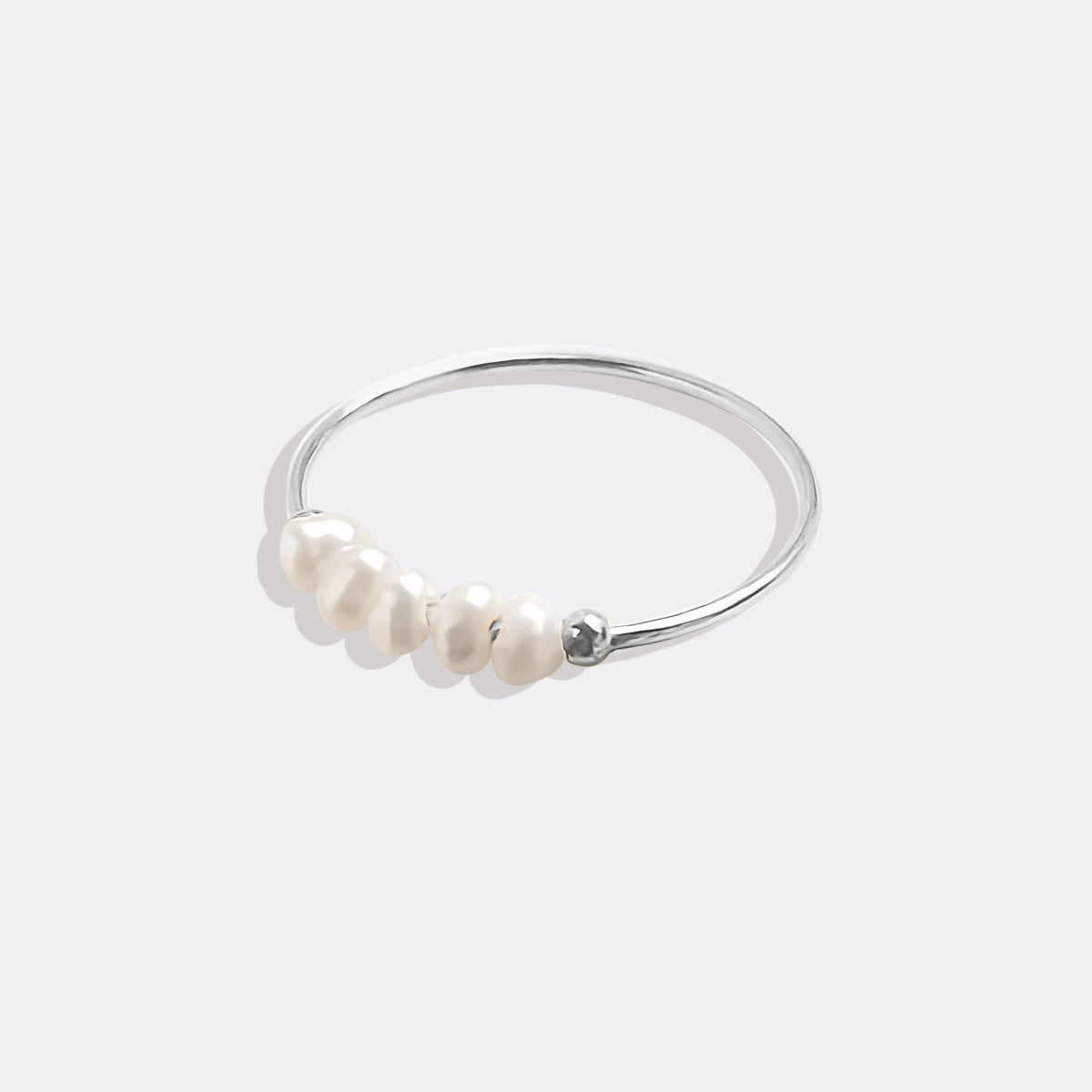 Mini Pearl Ring