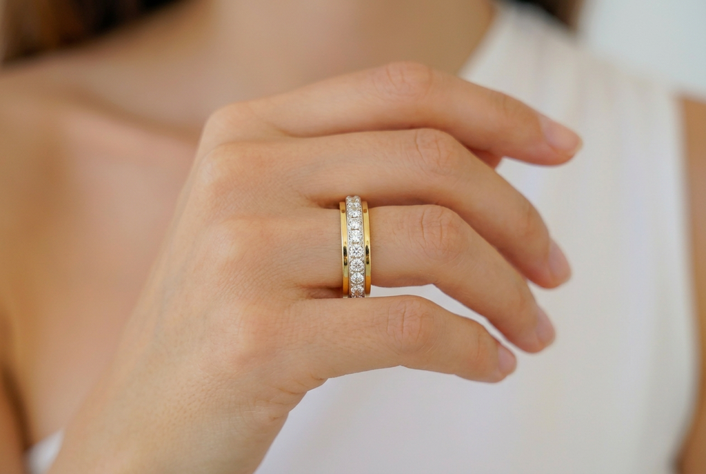 Spinning Fidget Eternity Ring