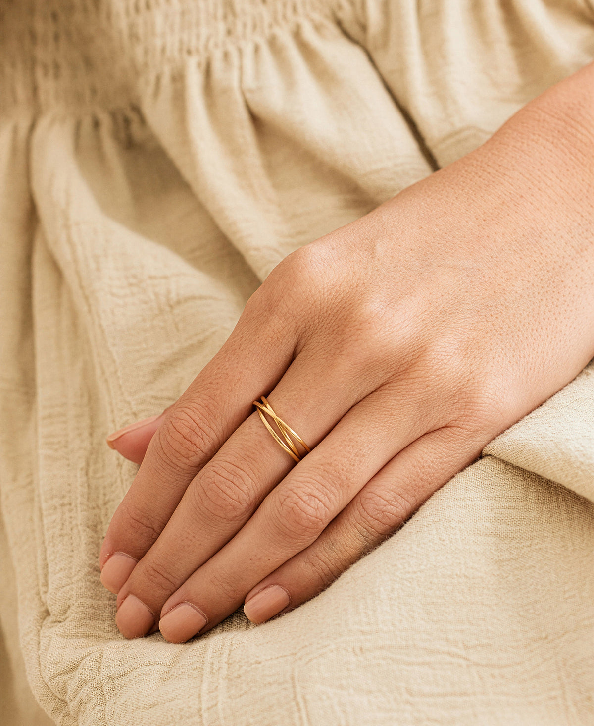 Dainty Interlocking Fidget Ring